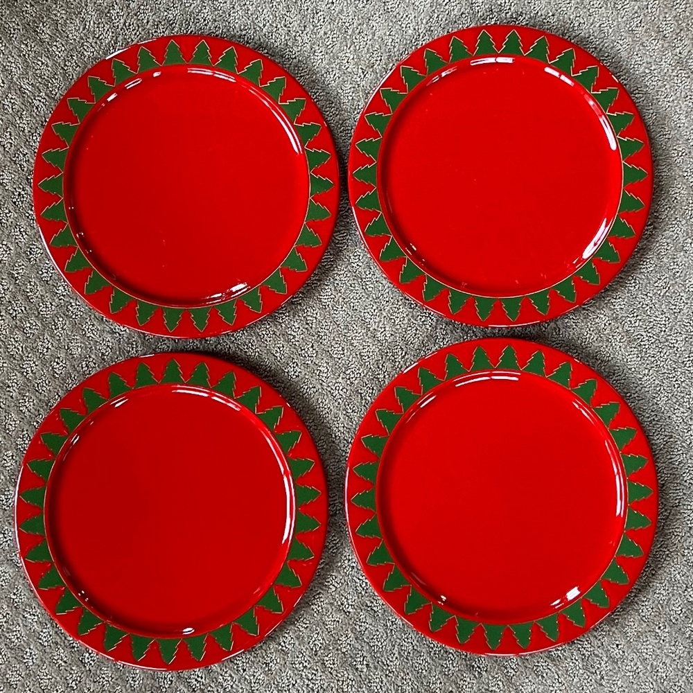 Set of 4 Service Plates/Chargers